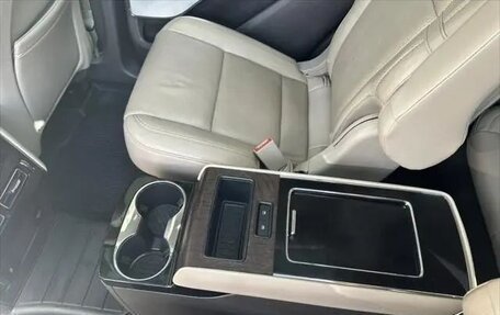 Lincoln Aviator II, 2022 год, 5 880 000 рублей, 17 фотография
