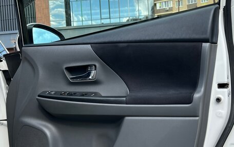 Toyota Prius Alpha I (ZVW40/41), 2013 год, 1 500 000 рублей, 5 фотография