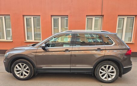 Volkswagen Tiguan II, 2018 год, 2 700 000 рублей, 4 фотография