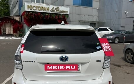 Toyota Prius Alpha I (ZVW40/41), 2013 год, 1 500 000 рублей, 4 фотография