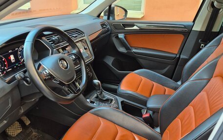 Volkswagen Tiguan II, 2018 год, 2 700 000 рублей, 8 фотография