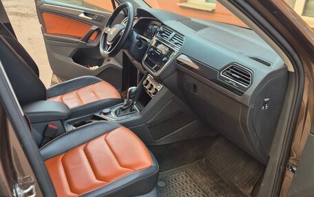 Volkswagen Tiguan II, 2018 год, 2 700 000 рублей, 9 фотография