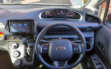 Toyota Sienta II, 2022 год, 1 500 000 рублей, 5 фотография