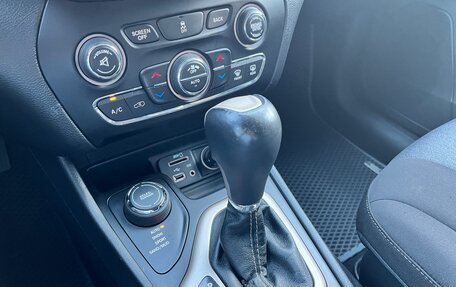 Jeep Cherokee, 2014 год, 1 348 000 рублей, 10 фотография