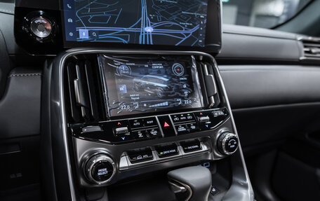 Lexus LX, 2024 год, 14 350 000 рублей, 13 фотография