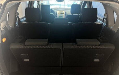 Toyota Corolla Verso I, 2008 год, 740 000 рублей, 24 фотография