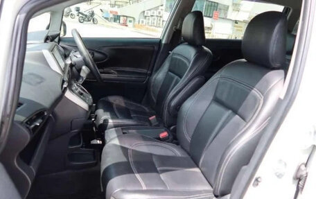 Toyota Wish II, 2017 год, 1 050 000 рублей, 7 фотография