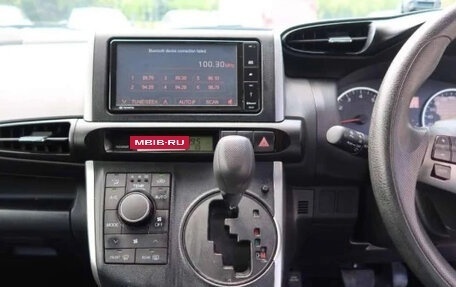 Toyota Wish II, 2017 год, 1 050 000 рублей, 14 фотография