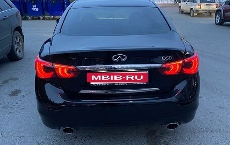 Infiniti Q50 I рестайлинг, 2015 год, 1 800 000 рублей, 10 фотография