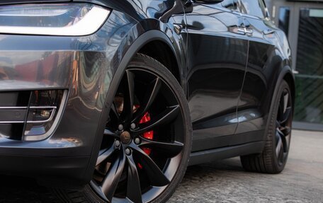 Tesla Model X I, 2018 год, 5 500 000 рублей, 5 фотография