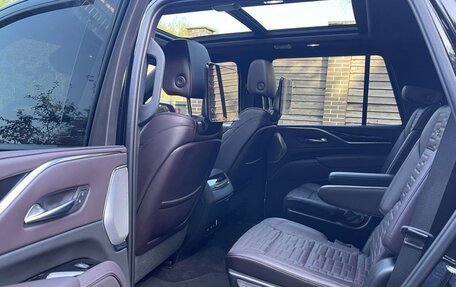 Cadillac Escalade V, 2023 год, 12 498 000 рублей, 4 фотография