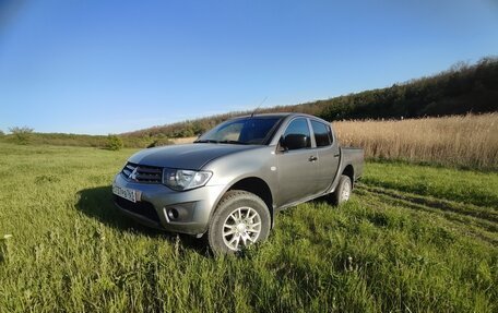 Mitsubishi L200 IV рестайлинг, 2013 год, 1 450 000 рублей, 15 фотография