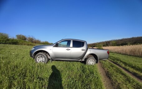 Mitsubishi L200 IV рестайлинг, 2013 год, 1 450 000 рублей, 12 фотография