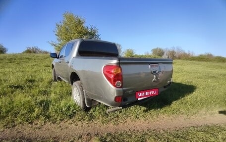 Mitsubishi L200 IV рестайлинг, 2013 год, 1 450 000 рублей, 7 фотография
