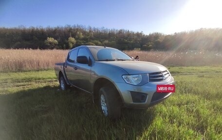 Mitsubishi L200 IV рестайлинг, 2013 год, 1 450 000 рублей, 8 фотография