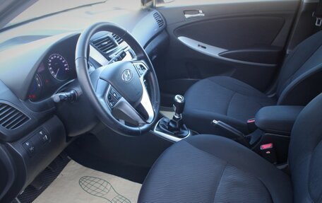 Hyundai Solaris II рестайлинг, 2011 год, 495 000 рублей, 14 фотография