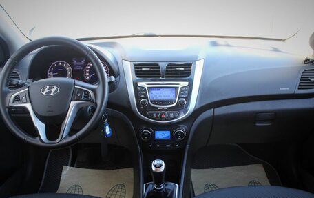 Hyundai Solaris II рестайлинг, 2011 год, 495 000 рублей, 15 фотография