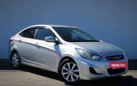 Hyundai Solaris II рестайлинг, 2011 год, 495 000 рублей, 3 фотография