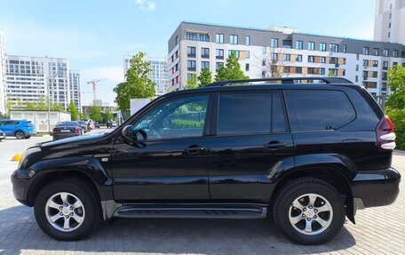 Toyota Land Cruiser Prado 120 рестайлинг, 2008 год, 2 650 000 рублей, 15 фотография