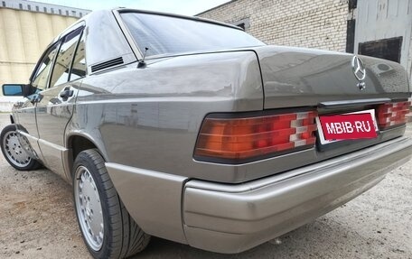 Mercedes-Benz 190 (W201), 1992 год, 860 000 рублей, 5 фотография
