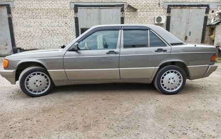 Mercedes-Benz 190 (W201), 1992 год, 860 000 рублей, 13 фотография