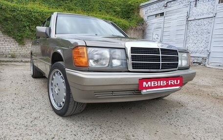 Mercedes-Benz 190 (W201), 1992 год, 860 000 рублей, 4 фотография