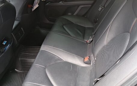Toyota Camry, 2020 год, 3 200 000 рублей, 10 фотография