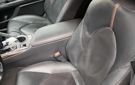 Toyota Camry, 2020 год, 3 200 000 рублей, 11 фотография