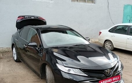 Toyota Camry, 2020 год, 3 200 000 рублей, 4 фотография