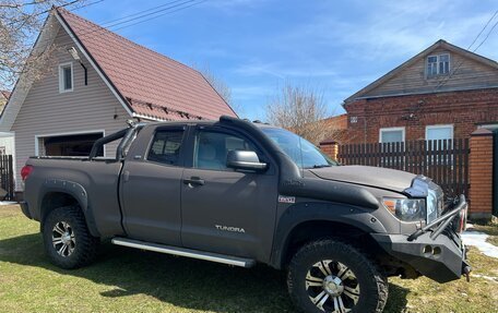 Toyota Tundra II, 2009 год, 2 700 000 рублей, 3 фотография