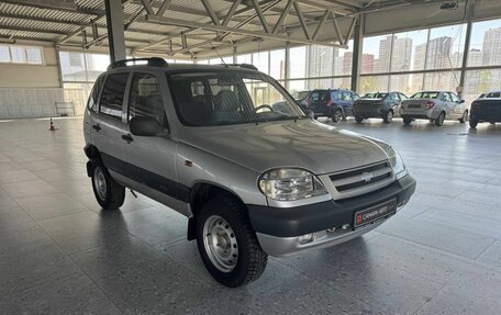 Chevrolet Niva I рестайлинг, 2003 год, 232 000 рублей, 3 фотография