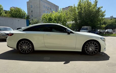 Mercedes-Benz E-Класс, 2017 год, 3 270 000 рублей, 5 фотография