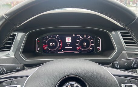 Volkswagen Tiguan II, 2018 год, 2 828 000 рублей, 4 фотография