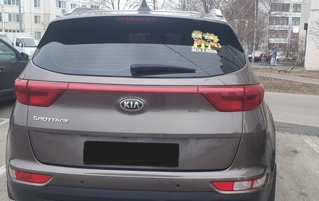 KIA Sportage IV рестайлинг, 2017 год, 2 200 000 рублей, 2 фотография