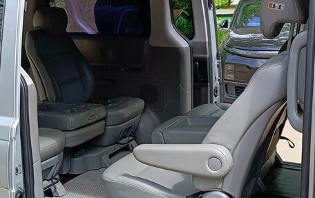 Hyundai Grand Starex Grand Starex I рестайлинг 2, 2017 год, 2 751 000 рублей, 2 фотография