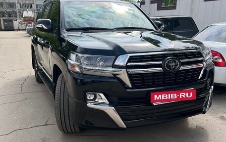 Toyota Land Cruiser 200, 2020 год, 8 750 000 рублей, 3 фотография
