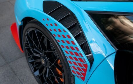 Lamborghini Huracán, 2022 год, 33 900 000 рублей, 6 фотография