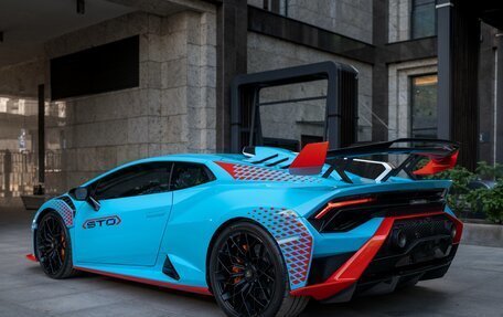 Lamborghini Huracán, 2022 год, 33 900 000 рублей, 3 фотография