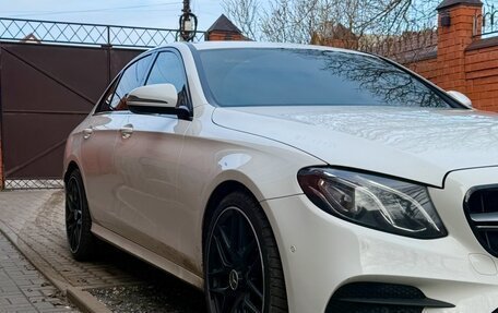 Mercedes-Benz E-Класс, 2019 год, 3 700 000 рублей, 3 фотография