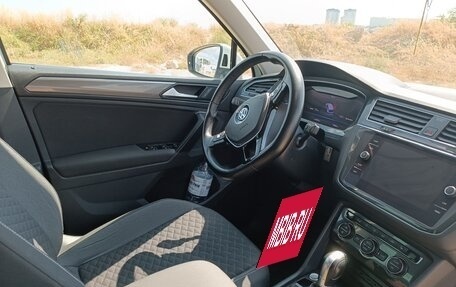 Volkswagen Tiguan II, 2018 год, 2 870 000 рублей, 15 фотография