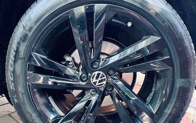 Volkswagen Tiguan II, 2021 год, 3 450 000 рублей, 1 фотография