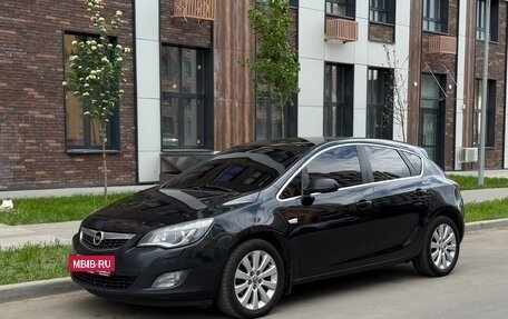 Opel Astra J, 2010 год, 700 000 рублей, 4 фотография