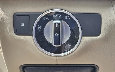 Mercedes-Benz CLS, 2012 год, 2 950 000 рублей, 21 фотография