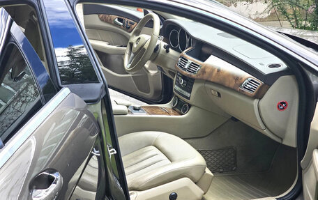Mercedes-Benz CLS, 2012 год, 2 950 000 рублей, 26 фотография
