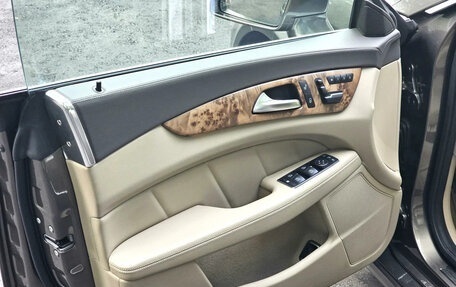 Mercedes-Benz CLS, 2012 год, 2 950 000 рублей, 20 фотография