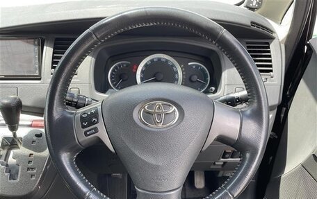 Toyota ISis I, 2017 год, 1 250 000 рублей, 10 фотография