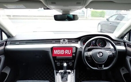 Volkswagen Passat B8 рестайлинг, 2017 год, 1 400 000 рублей, 11 фотография