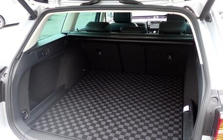 Volkswagen Passat B8 рестайлинг, 2017 год, 1 400 000 рублей, 21 фотография