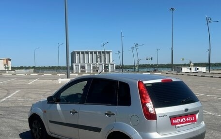 Ford Fiesta, 2008 год, 390 000 рублей, 3 фотография