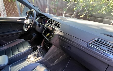 Volkswagen Tiguan II, 2021 год, 3 450 000 рублей, 2 фотография